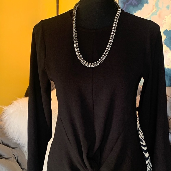 Love culture black blouse says L fits like a small - Picture 2 of 9